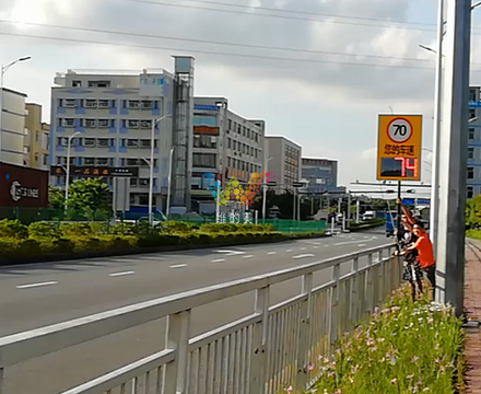 雷達測速顯示屏實地測試 (2).jpg